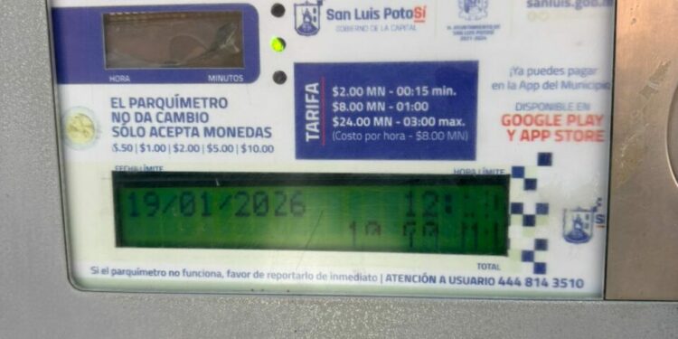 Fallas en parquímetros afectan a usuarios en San Miguelito y generan reclamos contra el Ayuntamiento de SLP