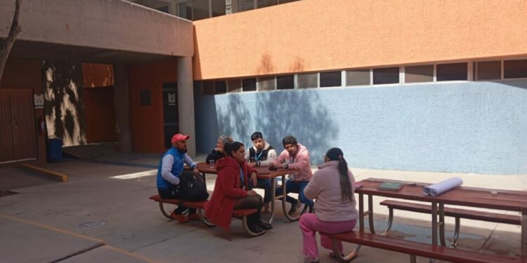 Trabajadores de la UASLP protestan contra la violencia laboral