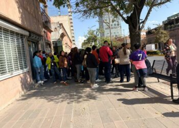 Desalojan Subdelegación del IMSS en Carranza por fuerte olor a gas; brilló por su ausencia Protección Civil municipal