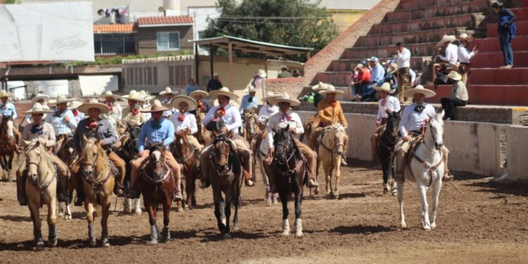 El Cortijo Mobil le arrebató lo invicto a la Potosina de Charros