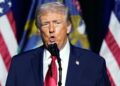 El médico de Dick Cheney pide investigar la aptitud mental de Trump