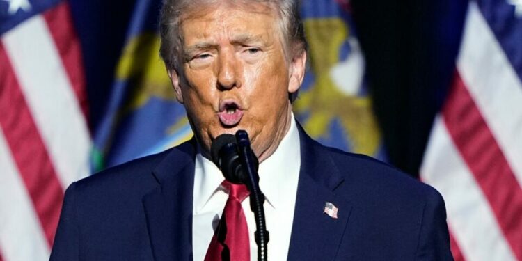 El médico de Dick Cheney pide investigar la aptitud mental de Trump