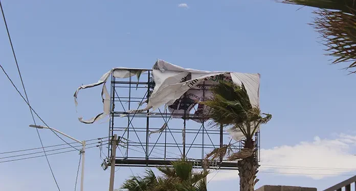 Rachas de viento activan operativos municipales en la capital