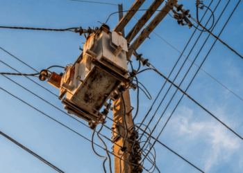 Fallece trabajador de la CFE tras descarga eléctrica en El Sauzalito