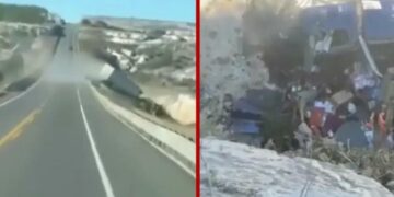 Tráiler cae a barranco en carretera de Puebla; conductor sobrevivió de milagro