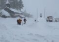 Nueve esquiadores siguen desaparecidos tras avalancha en California