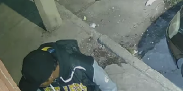 Intento de robo en vivienda queda grabado por cámaras en Tomasa Estévez