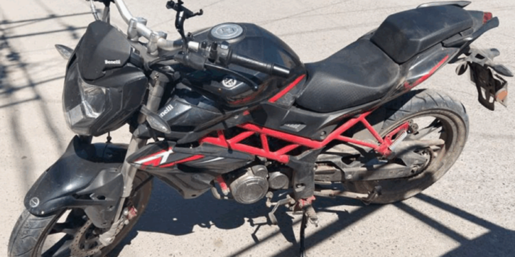 Recuperan motocicleta con reporte de robo y detienen al raterillo en la zona norte