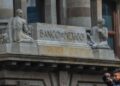 Banxico mantiene sin cambios la tasa de interés en 7% y pausa ciclo de recortes