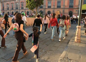 Violencia contra mujeres persiste en la capital pese a discurso oficial de reducción de delitos