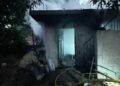 Incendio en vivienda del Centro de Rioverde moviliza a bomberos; identifican al propietario como presunto responsable
