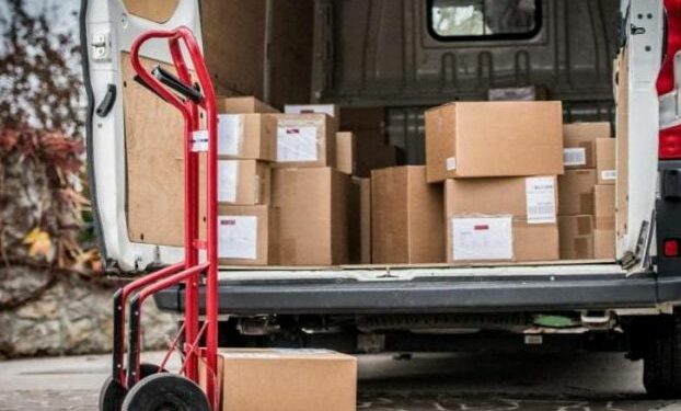 Alertan por fraudes en San Luis Potosí al no retirar etiquetas de cajas y bolsas de paquetería
