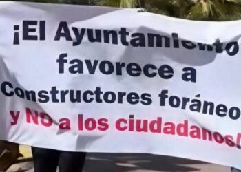Alcalde minimiza inconformidad por edificio en Lomas mientras persisten dudas sobre permisos