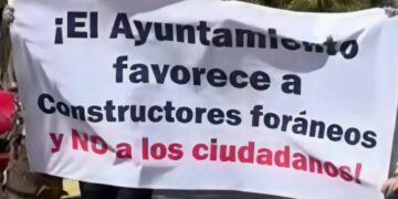 Alcalde minimiza inconformidad por edificio en Lomas mientras persisten dudas sobre permisos
