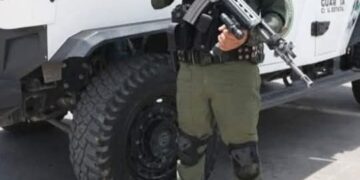 Detienen a seis elementos de la GCE con un arsenal