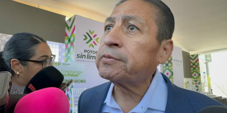 Senador del PVEM respalda reducción de gastos, pero pide equidad