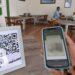 ¡Cuidado! Criminales cambian en segundos los códigos QR de menús en restaurantes o folletos, así opera el fraude