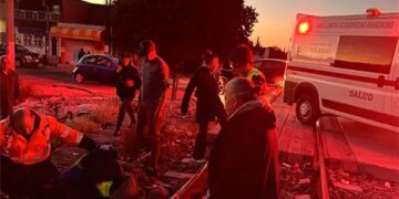 Hombre resulta gravemente lesionado tras ser arrollado por el tren en la colonia Progreso