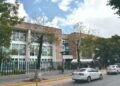 Cumplimentan orden de aprehensión por robo agravado en la capital; buscan a más implicados