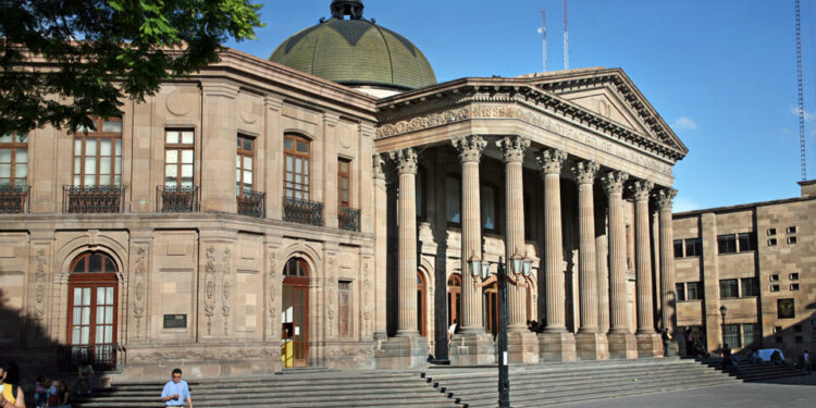 Empresaria denuncia presunto conflicto de intereses en el Centro Histórico