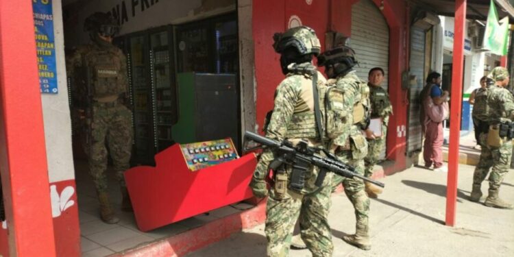 Aseguran 18 tragamonedas ilegales en Bahía de Banderas