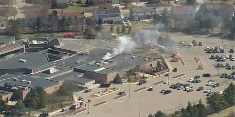Reportan tiroteo activo en sinagoga del Templo Israel en Michigan; FBI acude al lugar