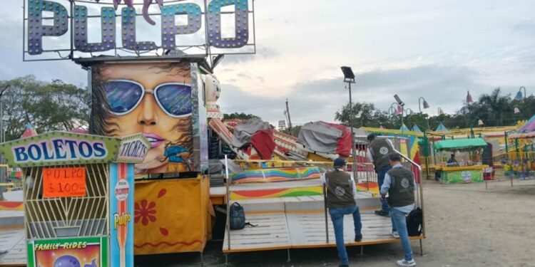 Clausura juego mecánico en la Fenahuap por fallas de seguridad
