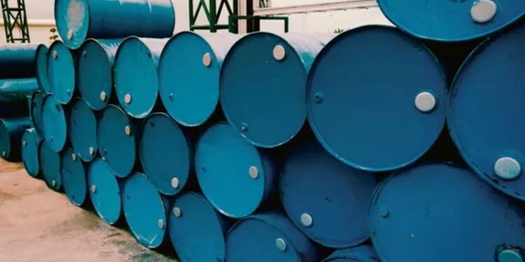 La AIE acuerda liberar 400 millones de barriles en la mayor intervención de reservas de petróleo de la historia