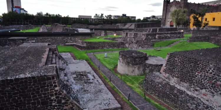 El INAH revela hallazgo de tumbas maternas en Tlatelolco que destapan secretos sobre el México antiguo