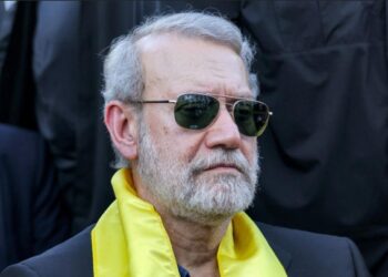 Israel confirma muerte de Ali Larijani, líder de seguridad de Irán que se burló de Donald Trump en Teherán
