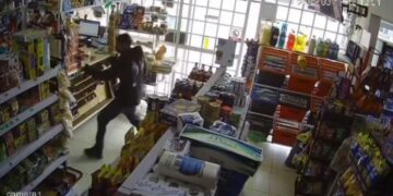  Intento de asalto en tienda de Soledad termina con detención de menor