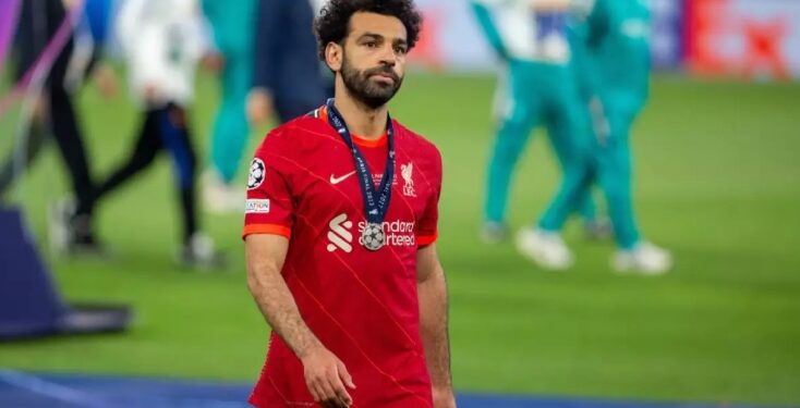 Leyenda del futbol europeo se despide de su equipo con emotivo mensaje