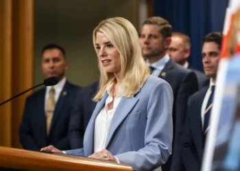 El Congreso de EE.UU. cita a la fiscal general Pam Bondi por el caso Epstein