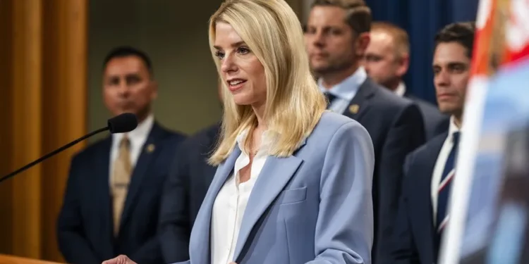 El Congreso de EE.UU. cita a la fiscal general Pam Bondi por el caso Epstein