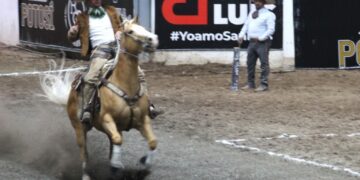 Charreada nocturna el viernes en el Hermoso Cariño