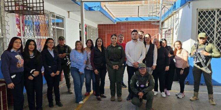 Ferias de Seguridad reúnen a más de 4 mil personas en Salinas y Soledad