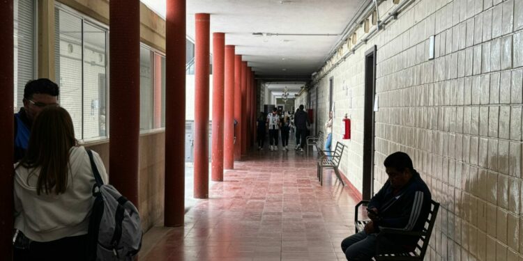 Activan protocolos tras conflicto entre estudiantes de la Becene