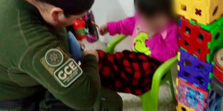 Resguardan a niña de dos años localizada en posible abandono en el Centro de San Luis Potosí