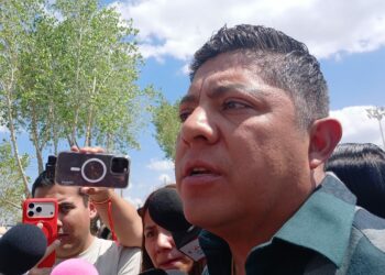 El gobernador se compromete a ayudar a la comunidad Los Matías