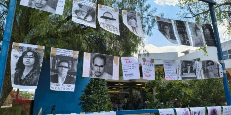 Colocan tendedero de denuncias en la zona oriente de la UASLP