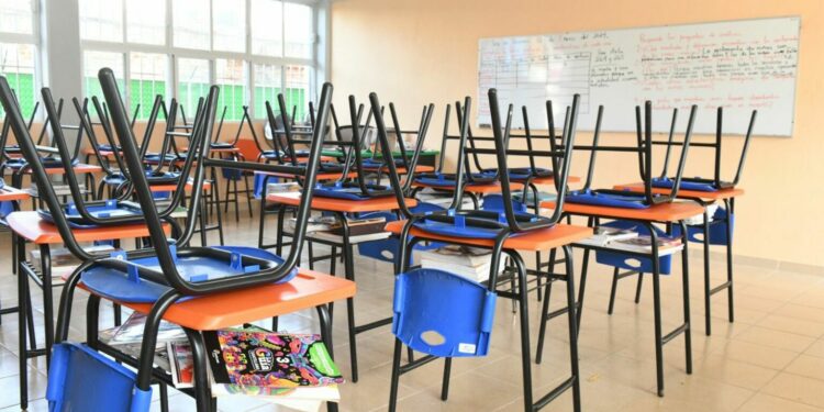 Estudiantes de educación básica en SLP tendrán puente escolar de cuatro días