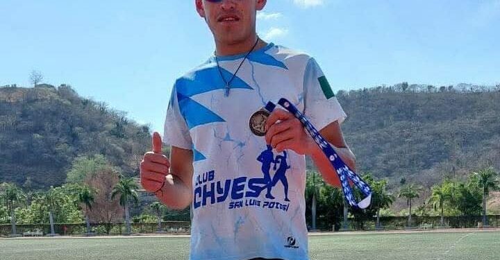 Atletas potosinos, destacan en Espartaqueada Deportiva antorchista