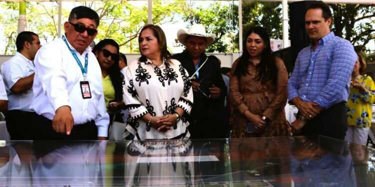Analizan avances y proyectos para fortalecer el Aeropuerto Nacional de Tamuín