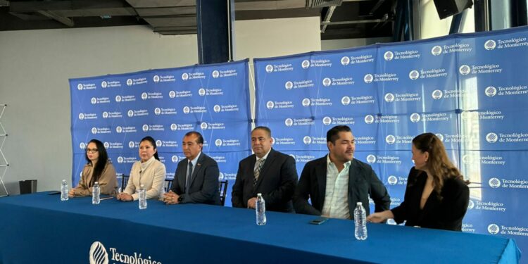 Otorgan becas de hasta 80% a estudiantes de preparatorias públicas