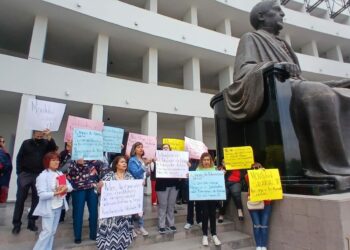 Jubilados y pensionados del PJE exigen aumento a su pensión