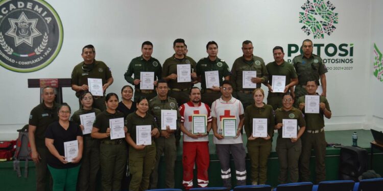 Capacitan a instructores en primeros auxilios y fortalecen formación en Academia de Seguridad de SLP.