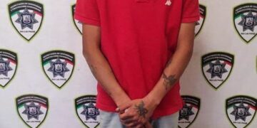 Detienen a hombre por robo a comercio en Walmart de la 57 durante operativo Escudo Urbano.