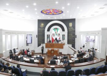 Diputados reprueban evaluación del Congreso Calificado