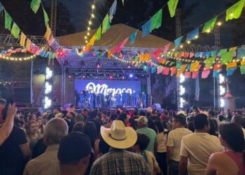 El Mimoso visita Armadillo de los Infante durante filmación de “Regional Mexicano”