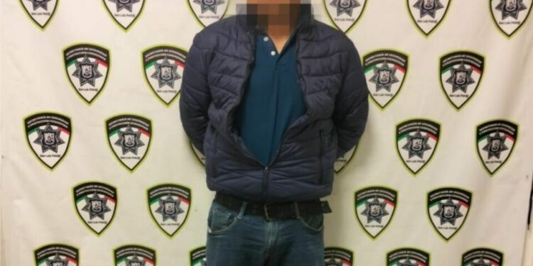 Detienen a dos hombres por violencia familiar en distintos puntos de la ciudad